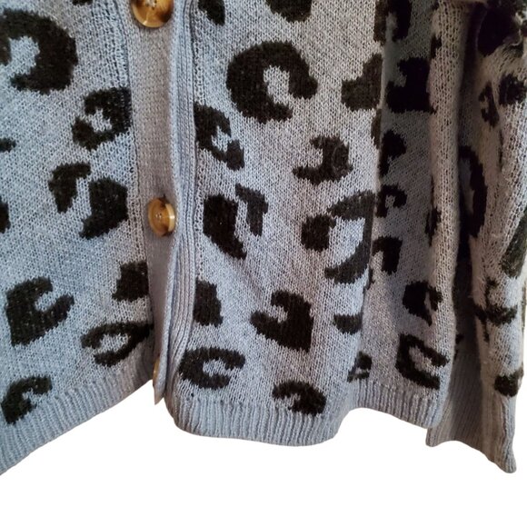 C & C California Blue Leopard Print V-Neck Cardigan Large - Picture 5 of 15